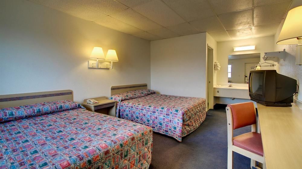 Motel 6-Salina, Ks ภายนอก รูปภาพ