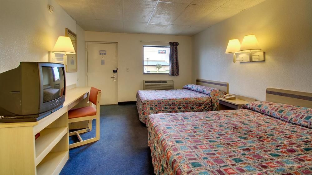 Motel 6-Salina, Ks ภายนอก รูปภาพ
